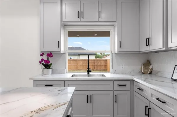 $295,000 | 2014 Peace Drive, La Feria, TX 78559