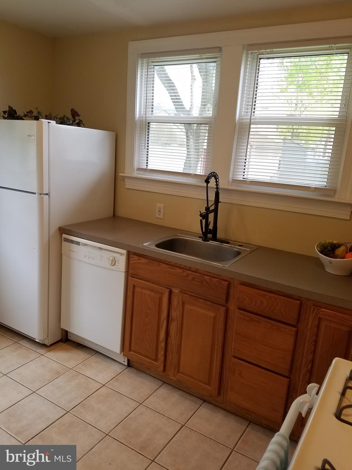 420 Ash Street Delanco, NJ 08075 - Photo 5 of 34