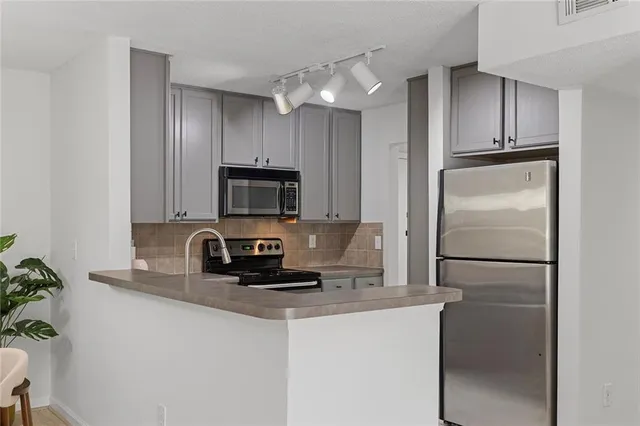 $275,000 | 3650 Ashford Dunwoody Road Northeast, Unit 217, Atlanta, GA 30319