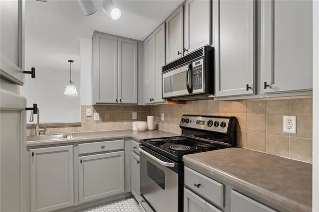 $275,000 | 3650 Ashford Dunwoody Road Northeast, Unit 217, Atlanta, GA 30319