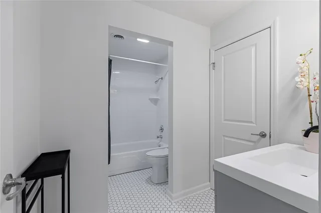 $275,000 | 3650 Ashford Dunwoody Road Northeast, Unit 217, Atlanta, GA 30319