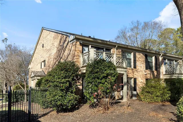 $275,000 | 3650 Ashford Dunwoody Road Northeast, Unit 217, Atlanta, GA 30319