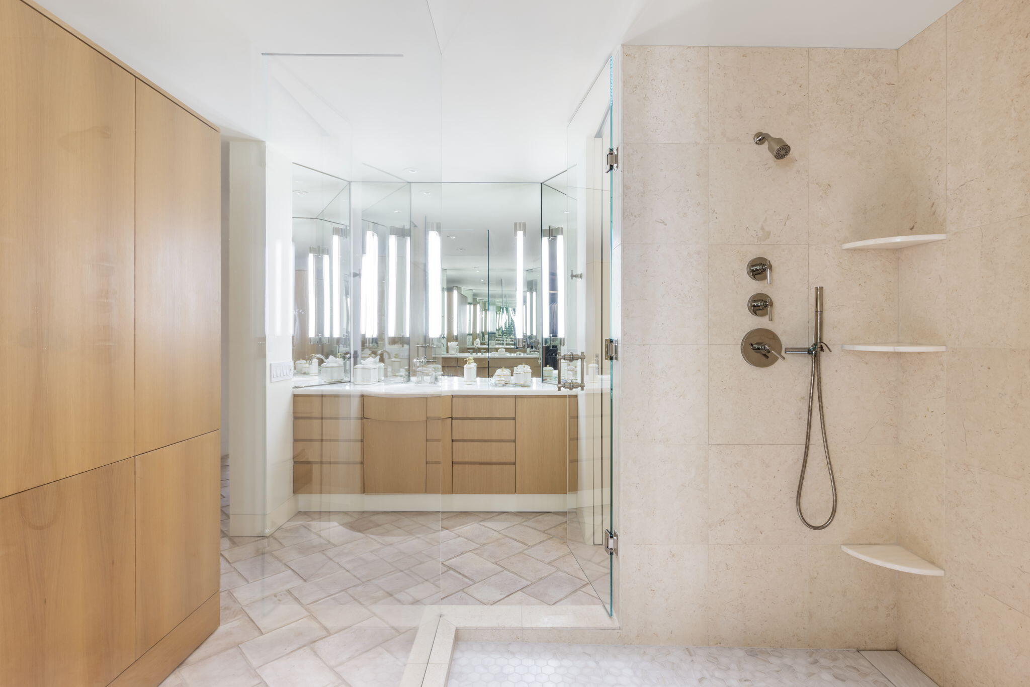 11202 Turtle Beach Road, Unit 104B North Palm Beach, FL 33408 - Photo 10 of 20 Primary bath