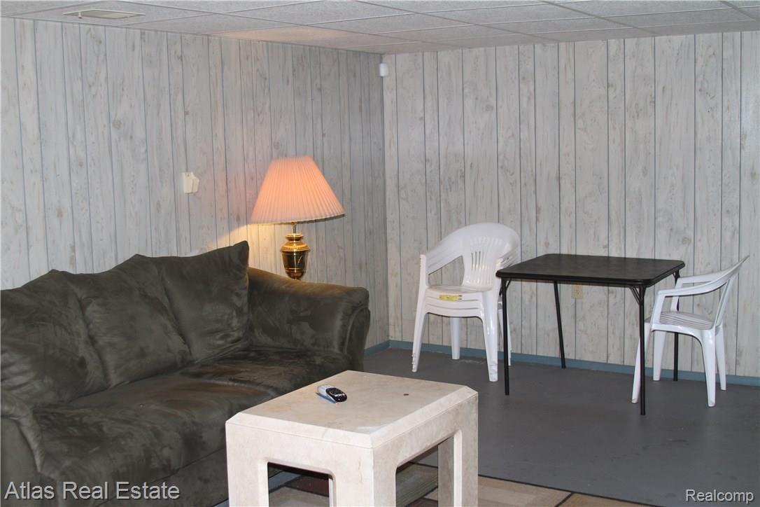 4061 Lapeer Road Burton, MI 48509 - Photo 22 of 29 IMG_7096.JPG