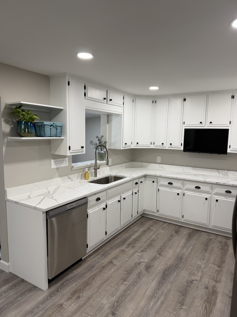 3406 Regan Road Joliet, IL 60431 - Photo 12 of 50 Gallery Image 12