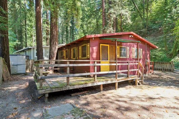 $225,000 | 15367 Canyon 3 Road, Guerneville, CA 95446