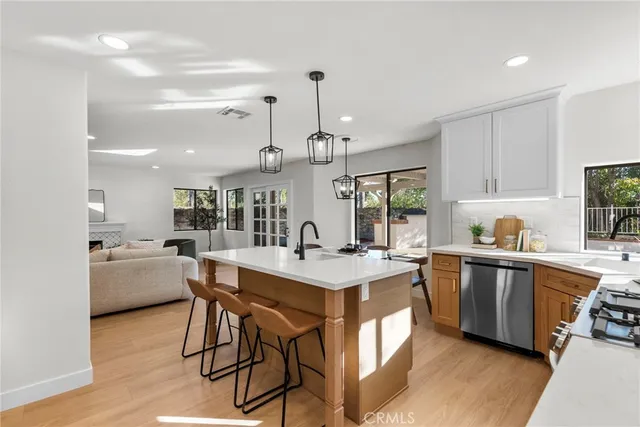 $1,150,000 | 25340 Irving Lane, Stevenson Ranch, CA 91381