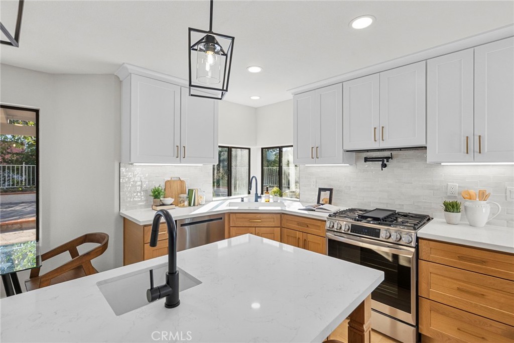 25340 Irving Lane Stevenson Ranch, CA 91381 - Photo 19 of 47