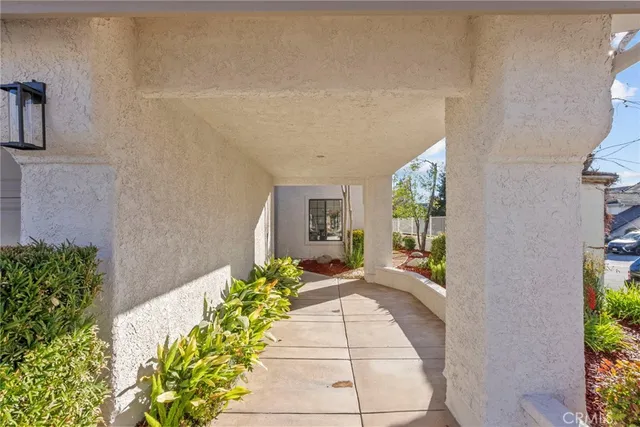 $1,150,000 | 25340 Irving Lane, Stevenson Ranch, CA 91381