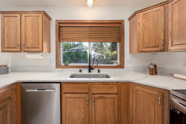 $635,000 | 5622 East Sheffield Lane, Colbert, WA 99005