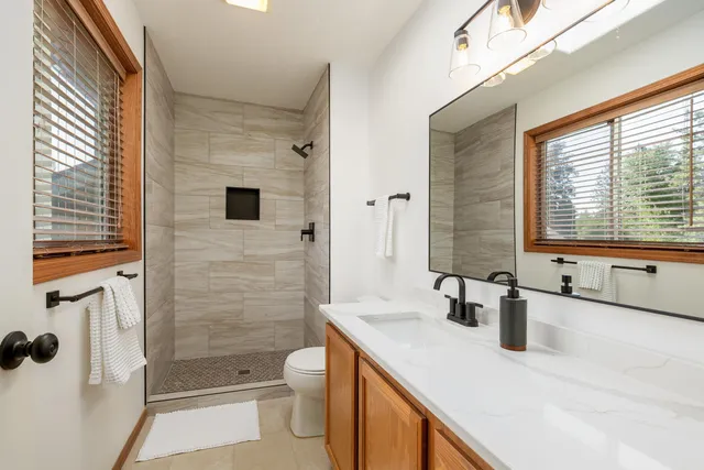 $635,000 | 5622 East Sheffield Lane, Colbert, WA 99005