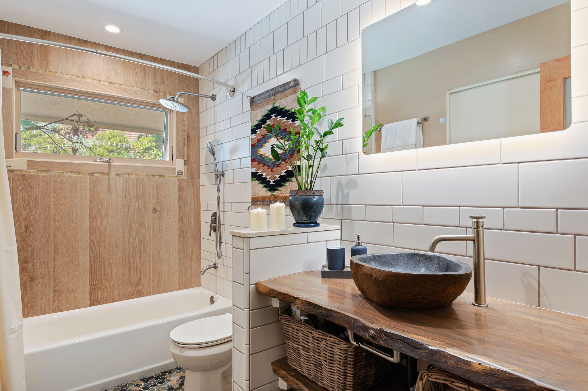 Undisclosed Address Santa Barbara, CA 93109 - Photo 24 of 30 25-web-or-mls-25 - Bathroom 2
