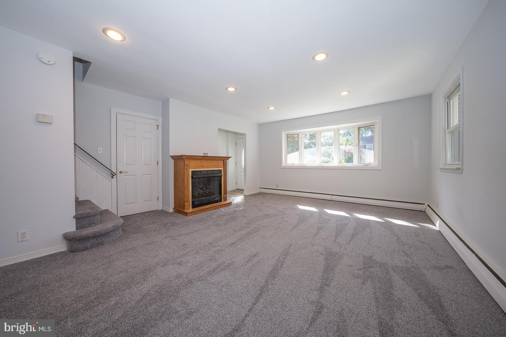 157 Morton Road Springfield, PA 19064 - Photo 3 of 55