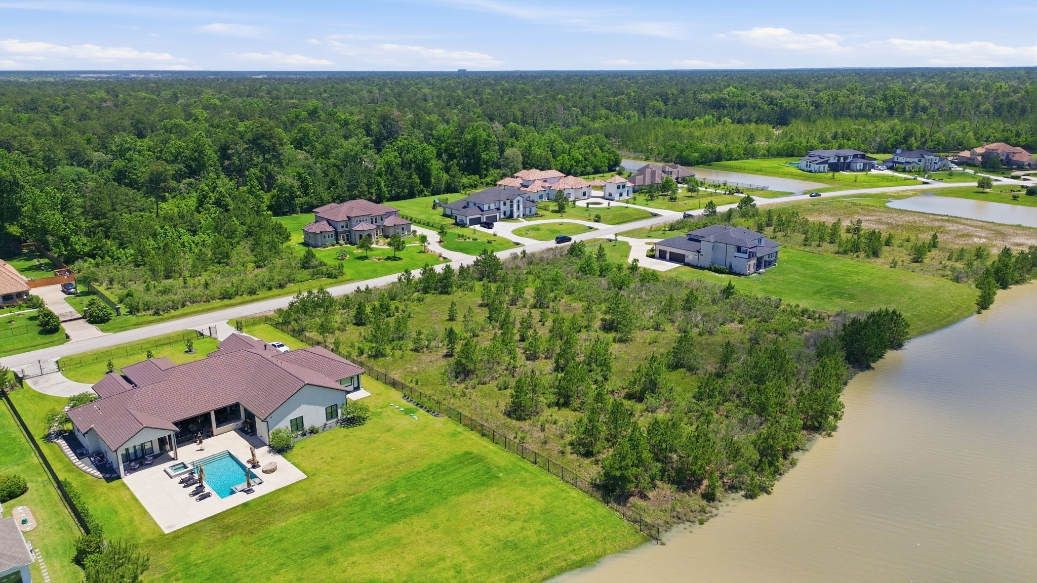 27539 South Lazy Meadow Way Spring, TX 77386 - Photo 8 of 31 Premium Water Front AC Location!