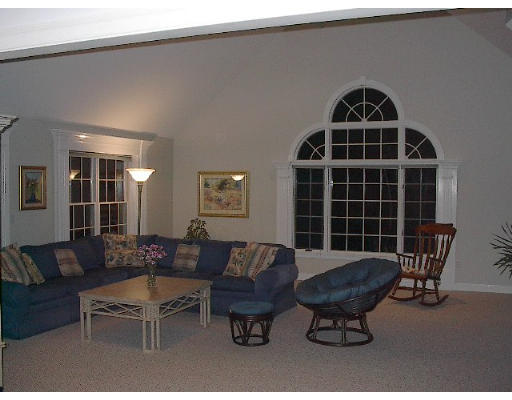 23 Jacob Amsden Road Westborough, MA 01581 - Photo 6 of 19 Gallery Image 6