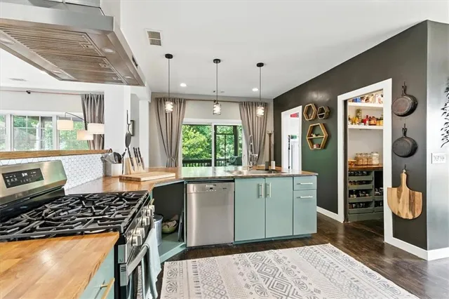 $599,000 | 120 Quarrington Court, Milton, GA 30004