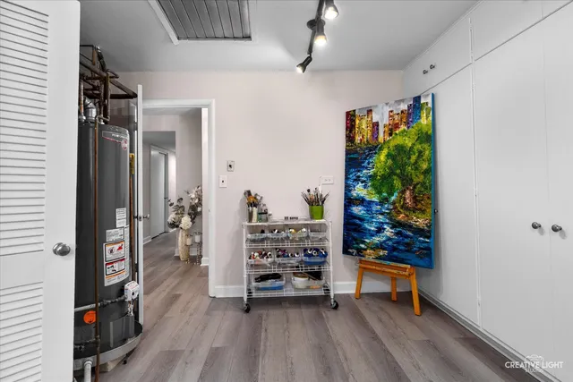 $525,000 | 909 South Main Street, Wheaton, IL 60189