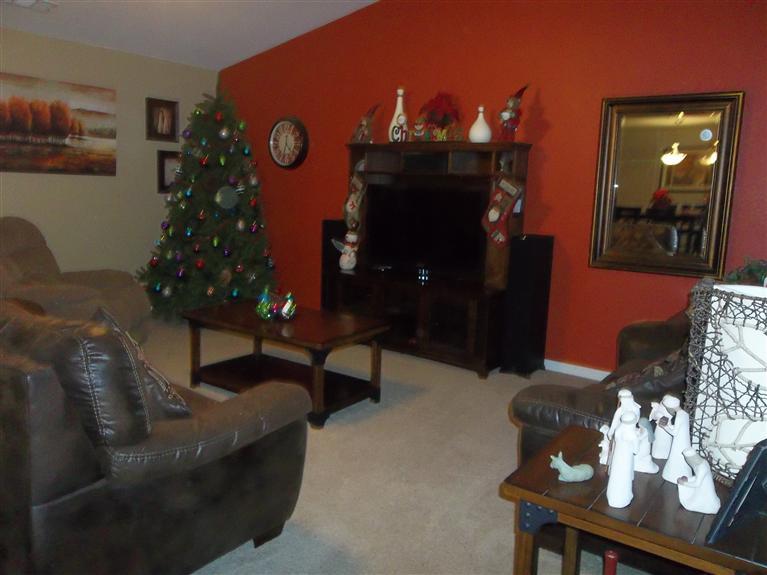 200 East Huntsman Avenue Reedley, CA 93654 - Photo 3 of 12 Gallery Image 3
