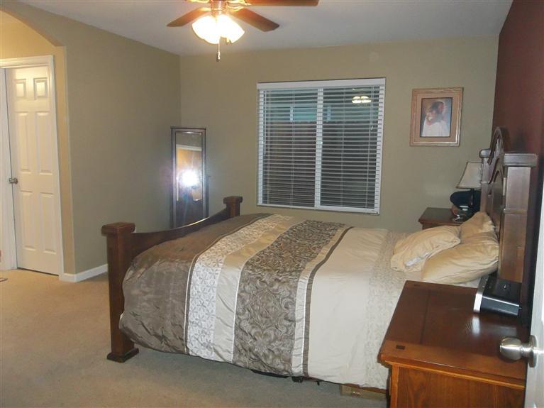 200 East Huntsman Avenue Reedley, CA 93654 - Photo 10 of 12 Gallery Image 10