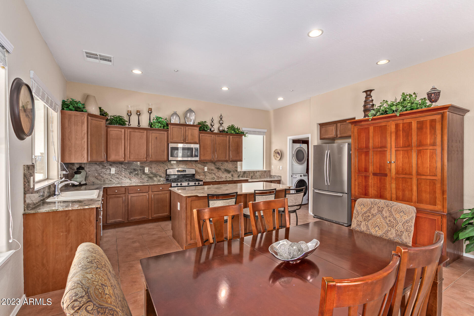 18479 Verdin Road Goodyear, AZ 85338 - Photo 19 of 44 14-Verdin