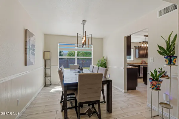 $369,000 | 600 Valley Plum Avenue, El Paso, TX 79932