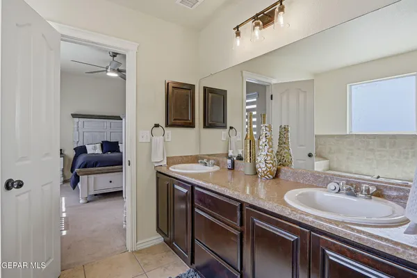 $369,000 | 600 Valley Plum Avenue, El Paso, TX 79932