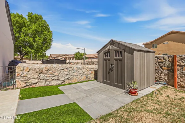 $369,000 | 600 Valley Plum Avenue, El Paso, TX 79932