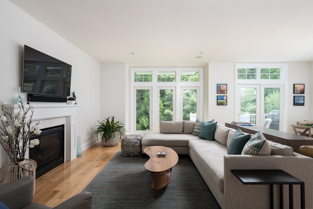 8 Backriver Road, Unit 8 Hingham, MA 02043 - Photo 11 of 27 Gallery Image 11