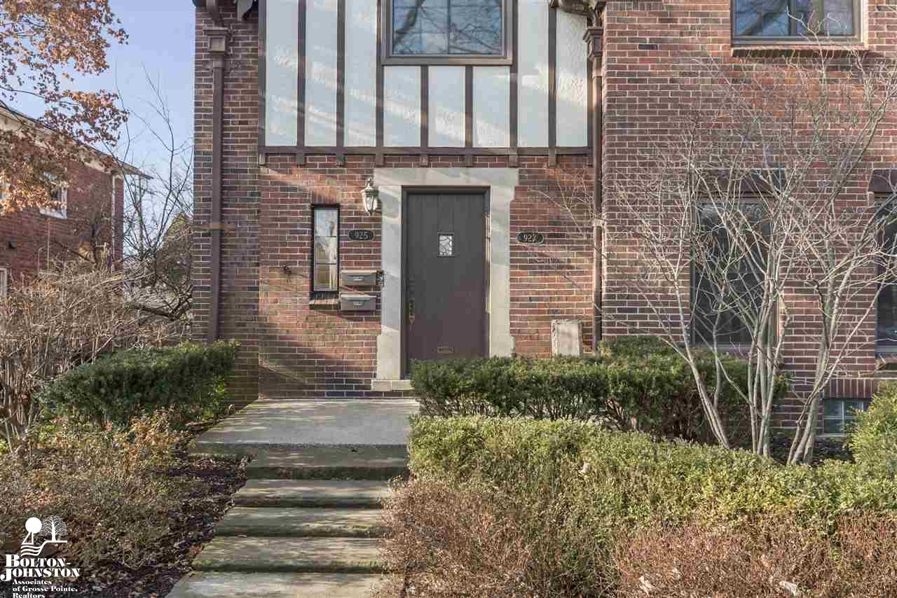927 Harcourt Road Grosse Pointe, MI 48230 - Photo 4 of 18