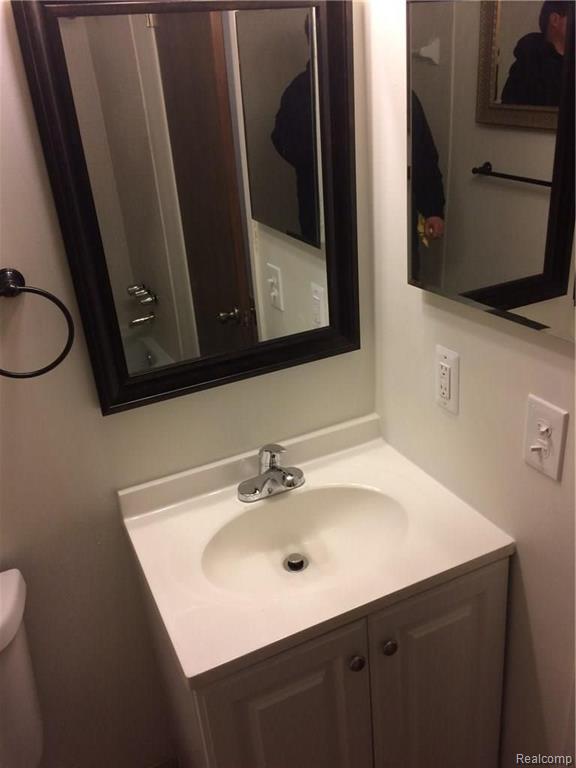 30212 Southfield Road, Unit 238 Southfield, MI 48076 - Photo 13 of 22