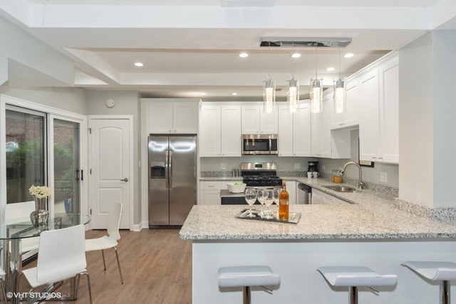 1929 North Mohawk Street, Unit B Chicago, IL 60614 - Photo 5 of 16