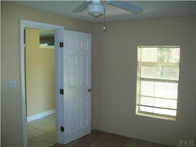 1252 East Burgess Road Pensacola, FL 32504 - Photo 9 of 13