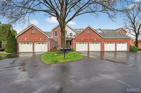 $599,900 | 14033 Woods Mill Cove Drive, Chesterfield, MO 63017