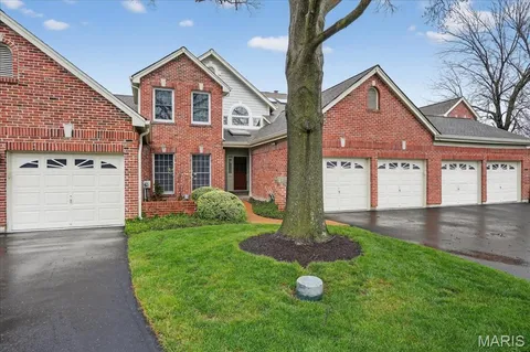 $599,900 | 14033 Woods Mill Cove Drive, Chesterfield, MO 63017