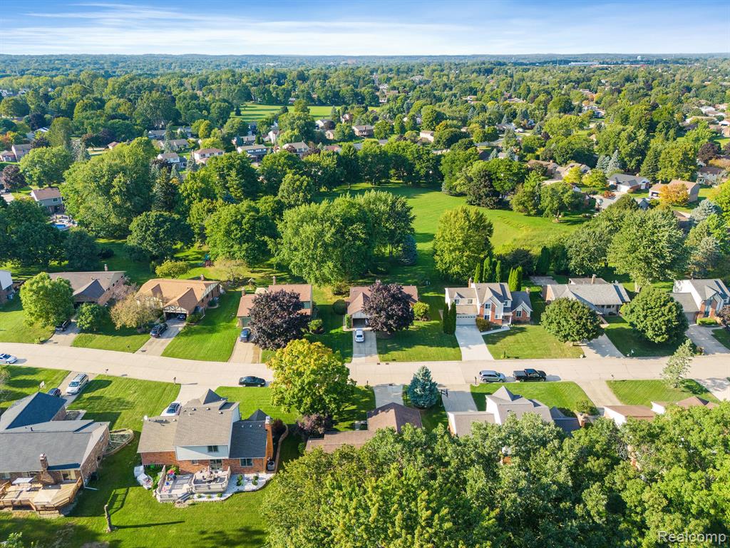 615 Kentucky Drive Rochester, MI 48307 - Photo 58 of 62