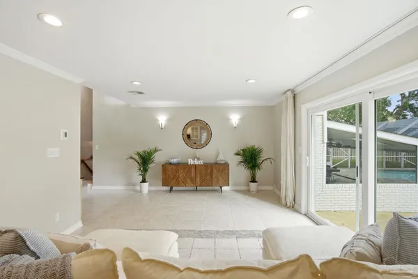 $1,799,000 | 2 Highpoint Drive, Gulf Breeze, FL 32561