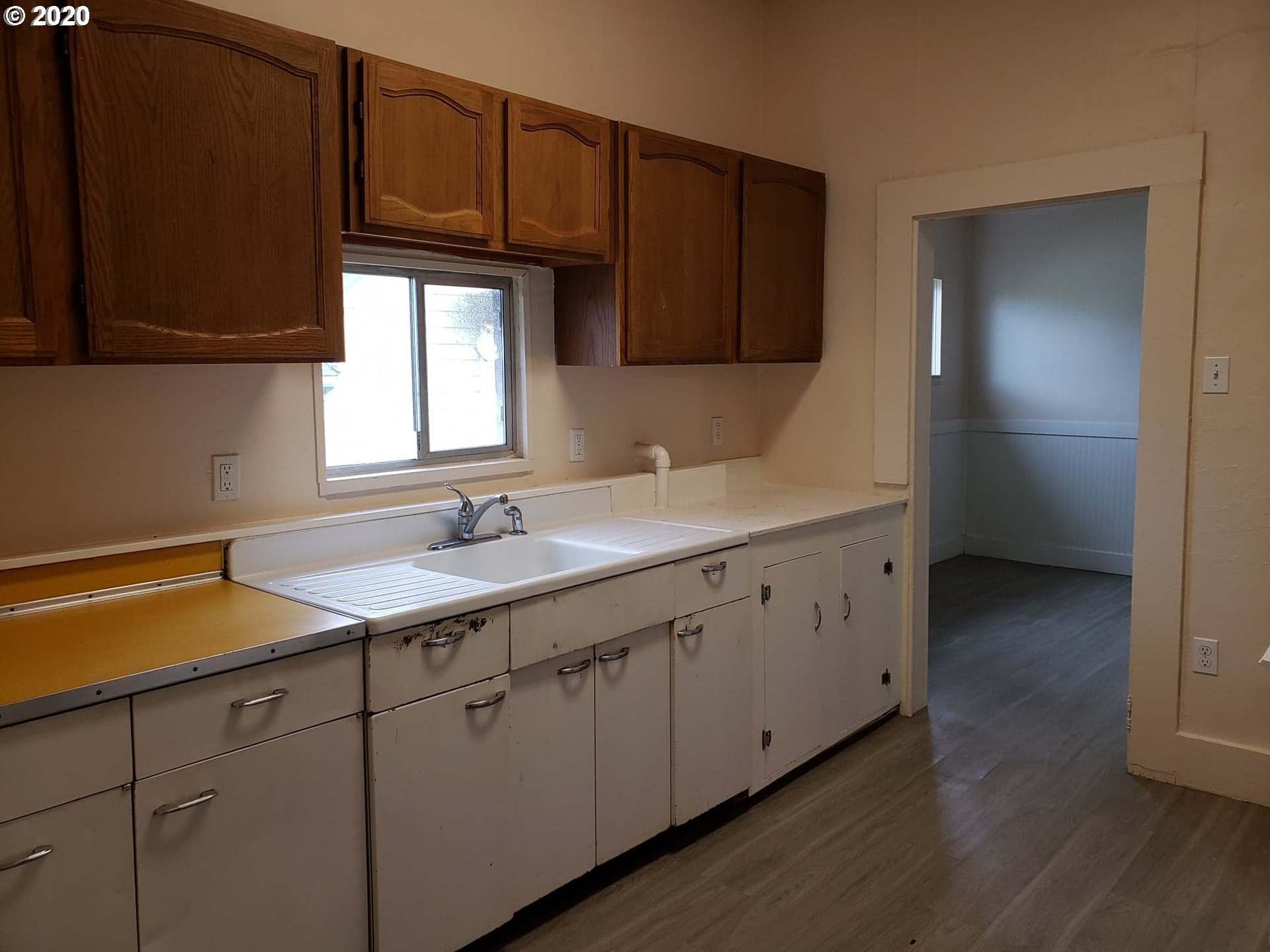 615 Southwest 3rd Street Pendleton, OR 97801 - Photo 6 of 14