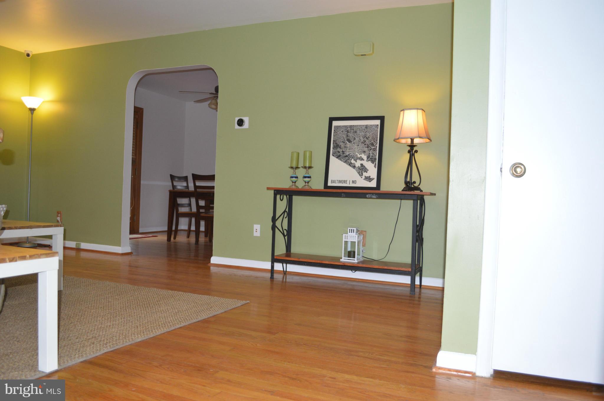 7007 Dogwood Road Baltimore, MD 21244 - Photo 3 of 30 Living Room