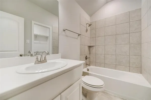 $1,750 | 1430 Warringwood Drive, Greenville, TX 75402