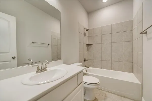 $1,750 | 1430 Warringwood Drive, Greenville, TX 75402