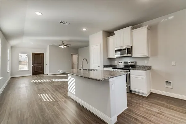 $1,750 | 1430 Warringwood Drive, Greenville, TX 75402