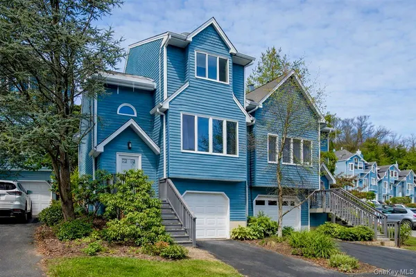 $585,000 | 25 Village Gate Way, Unit 25, Nyack, NY 10960