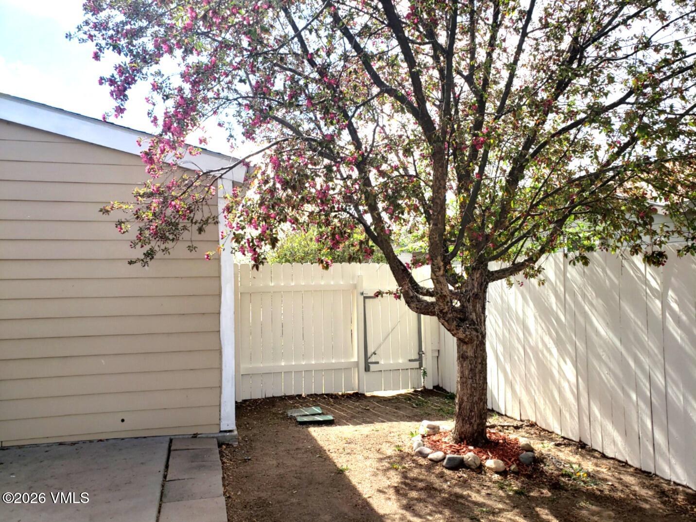 161 Haymaker Loop Gypsum, CO 81637 - Photo 19 of 35 20260407_152324