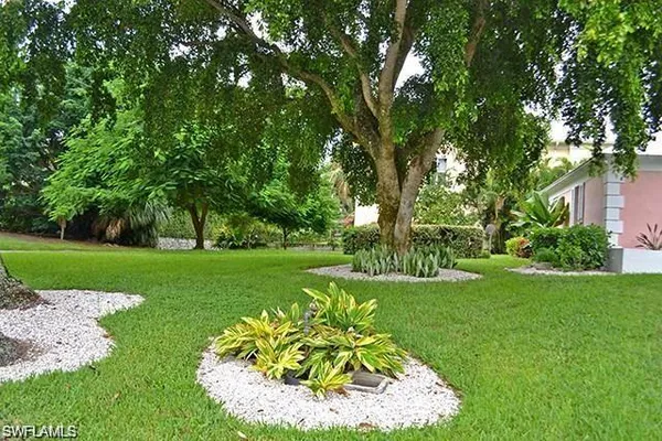 $15,000 | 320 Gulf Shore Boulevard South, Naples, FL 34102