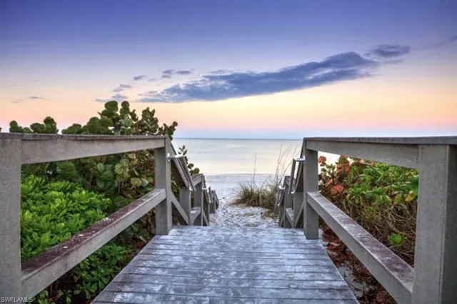 $15,000 | 320 Gulf Shore Boulevard South, Naples, FL 34102