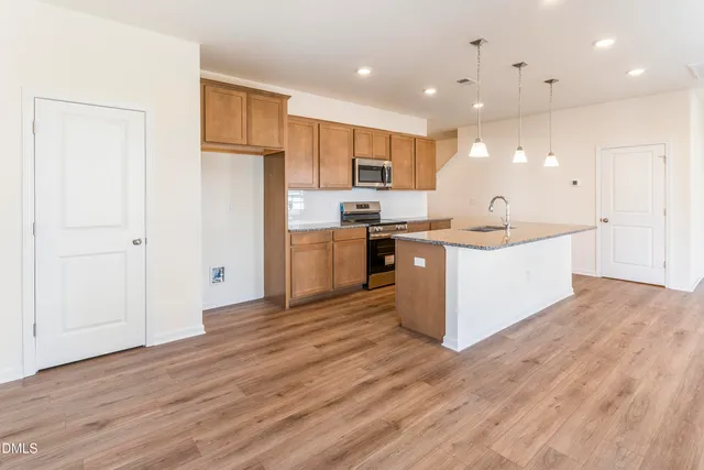 $299,900 | 172 Courtside Drive, Dunn, NC 28334