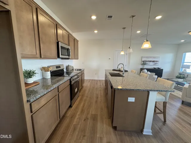 $299,900 | 172 Courtside Drive, Dunn, NC 28334