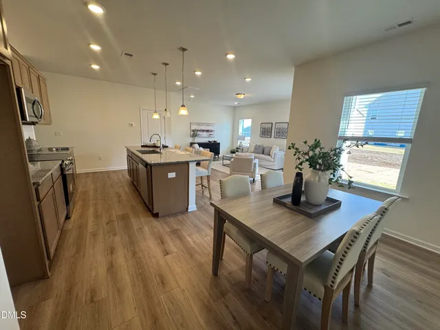 $299,900 | 172 Courtside Drive, Dunn, NC 28334