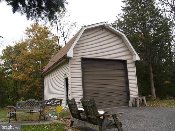 4194 Best Station Road Slatington, PA 18080 - Photo 19 of 20 Gallery Image 19