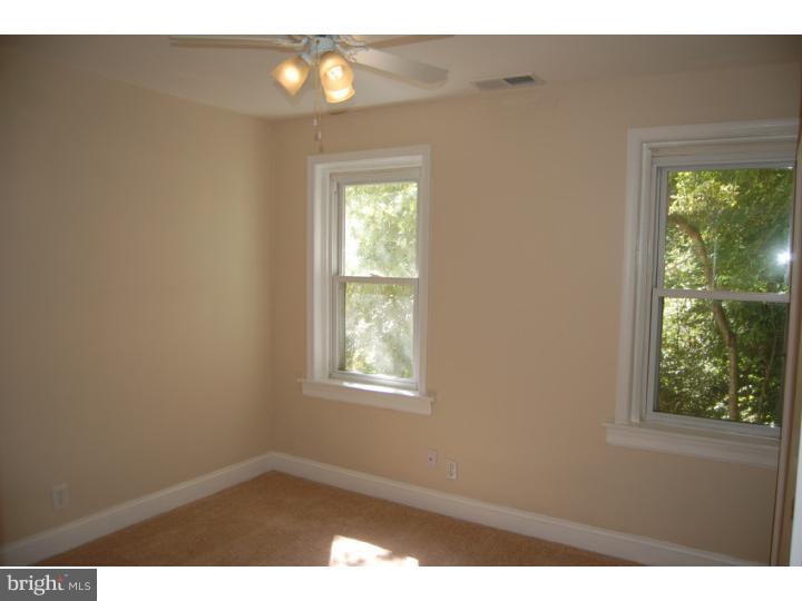 692 B Lenni Road Aston, PA 19014 - Photo 19 of 25 Bedroom 3